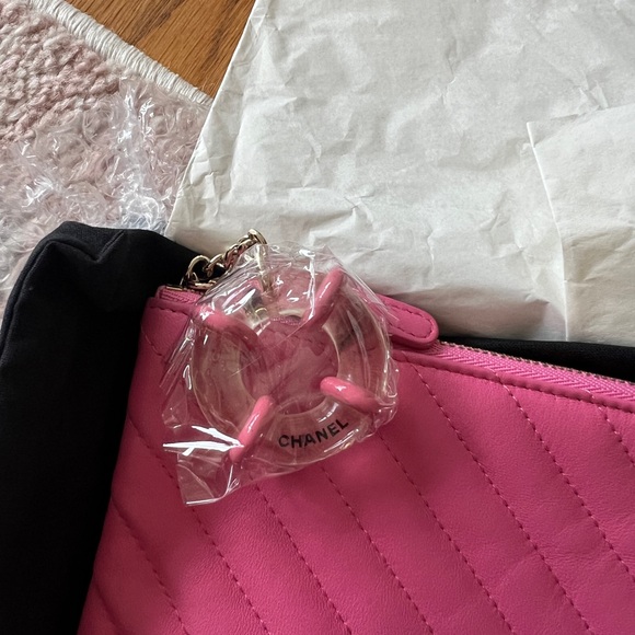Chanel Pink Quilted Clutch Bag - Picture 2 of 7